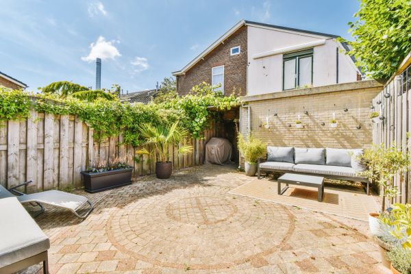 Courtyard Patio Service in Snohomish